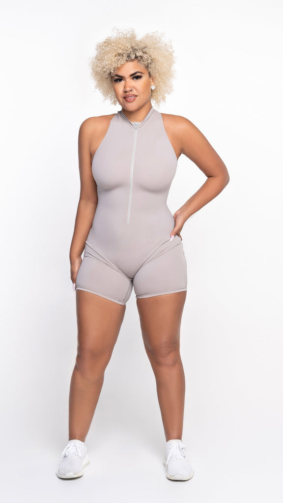 ESSENTIAL ROMPER LIGHT GREY